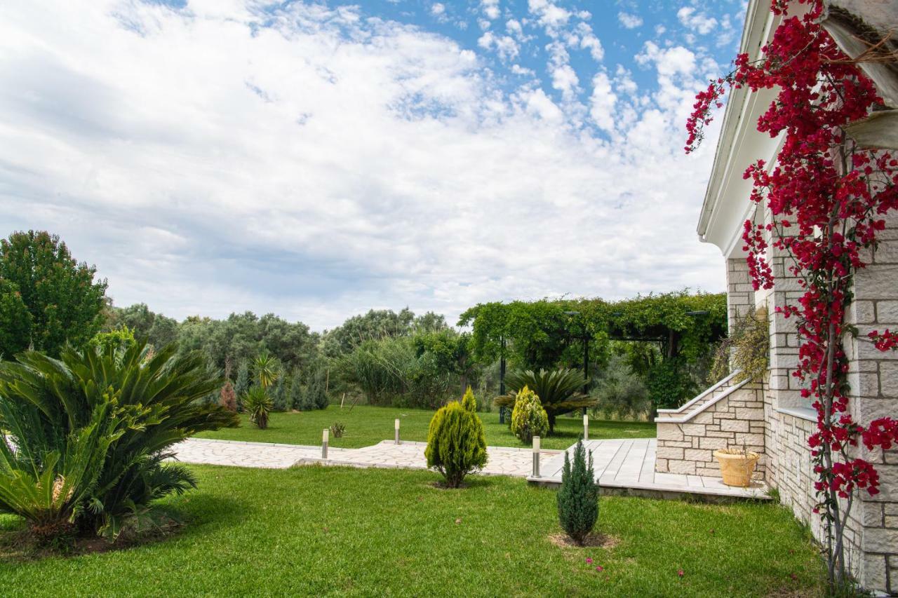Violet Luxury Villa Kalligoni Екстериор снимка